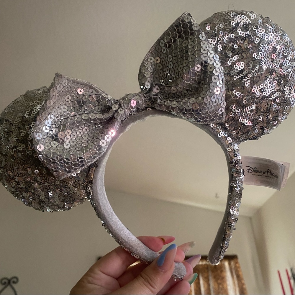 ✨SOLD✨ Silver Sequin Minnie Ears Headband